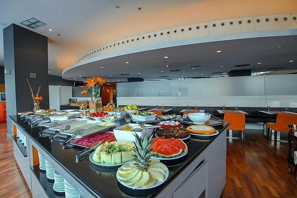 Eurohotel Barcelona Granvia Fira L'Hospitalet de Llobregat 4*,